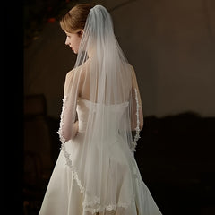 Romantic Floral Embroidery Veil with Comb for Bride