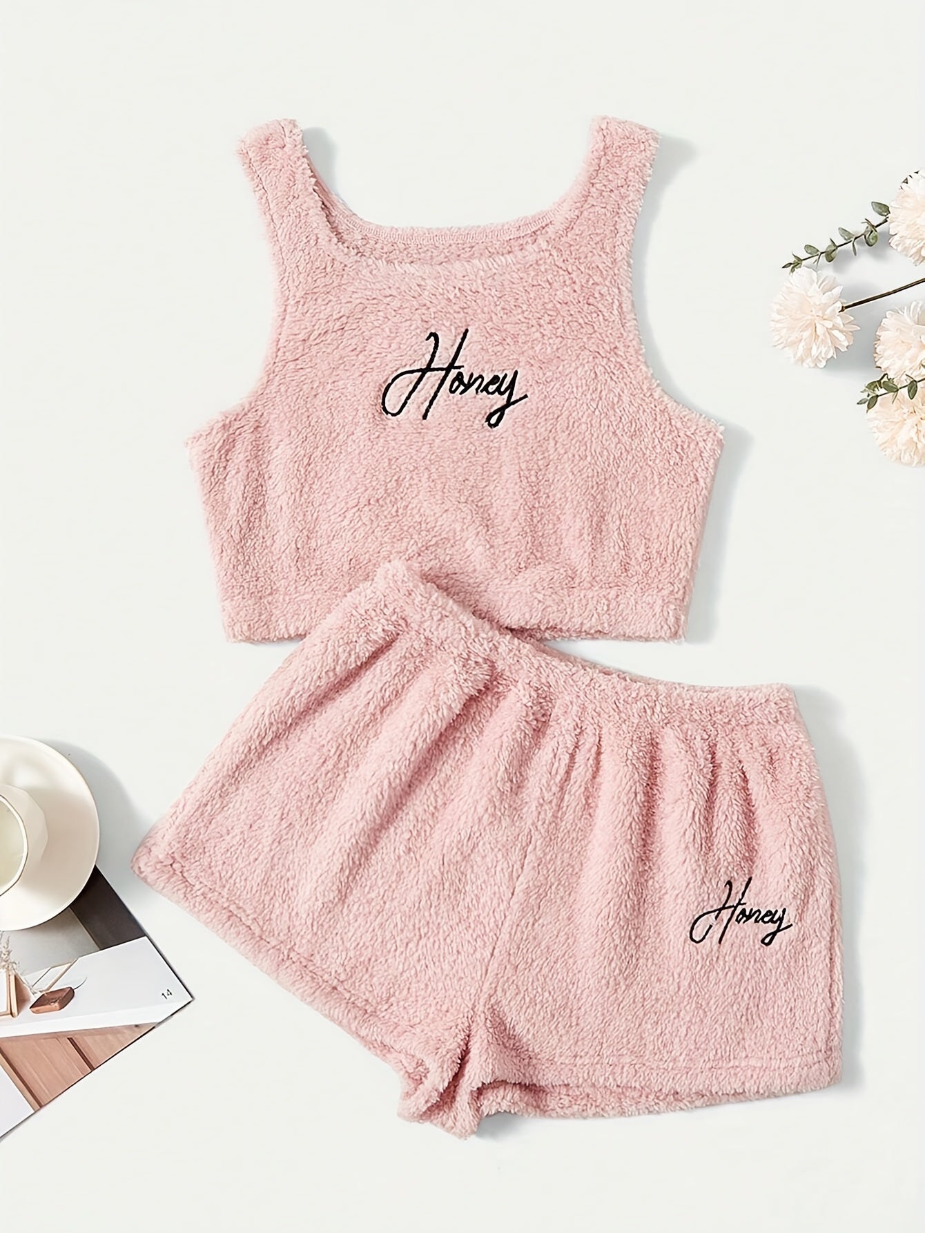 Women's Plus Size Lounge Set: Crop Tank Top & Shorts Pajamas 2 Piece Set