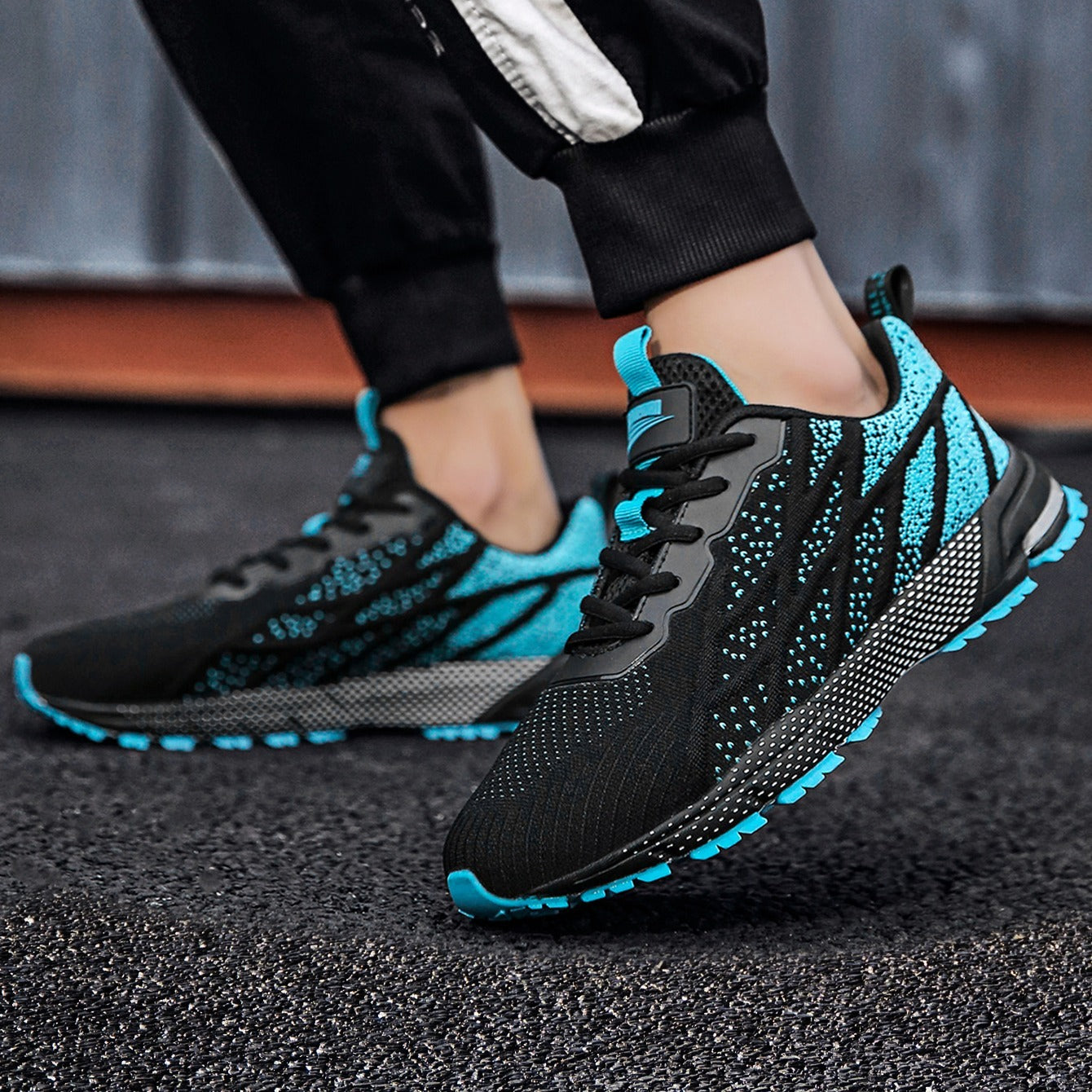 Men's Breathable Lightweight Running Shoes Non Slip Outdoor Walking Athletic
