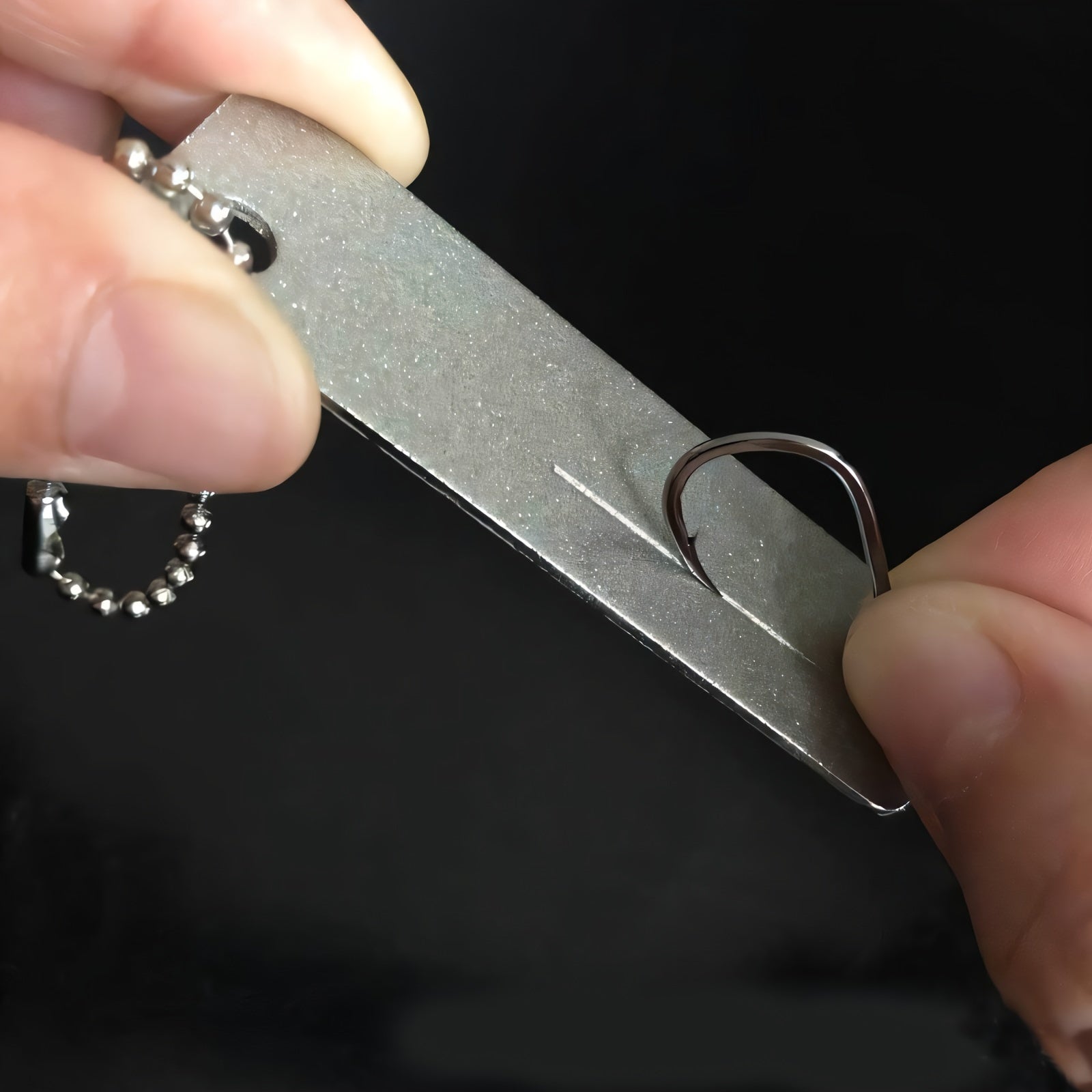 2pcs Portable Fishing Hook File Keychain Hook File Grinding Tool