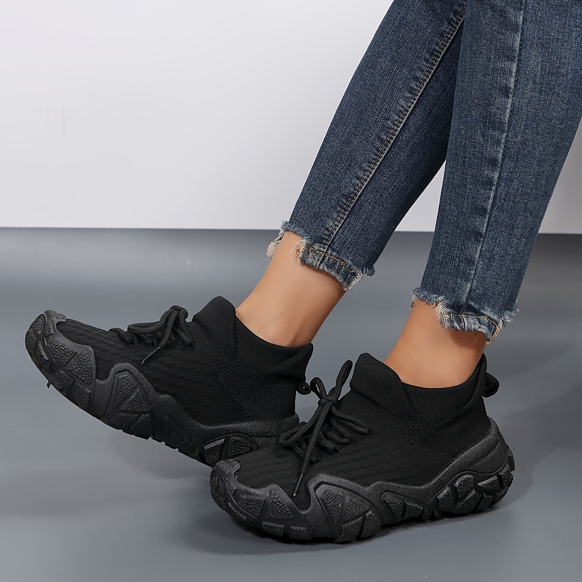 Women's Stylish Athletic Running Shoes with Soft Sole