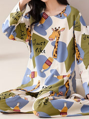 Giraffe Print Pajama Set Long Sleeve Crew Neck Top & Lounge Pants