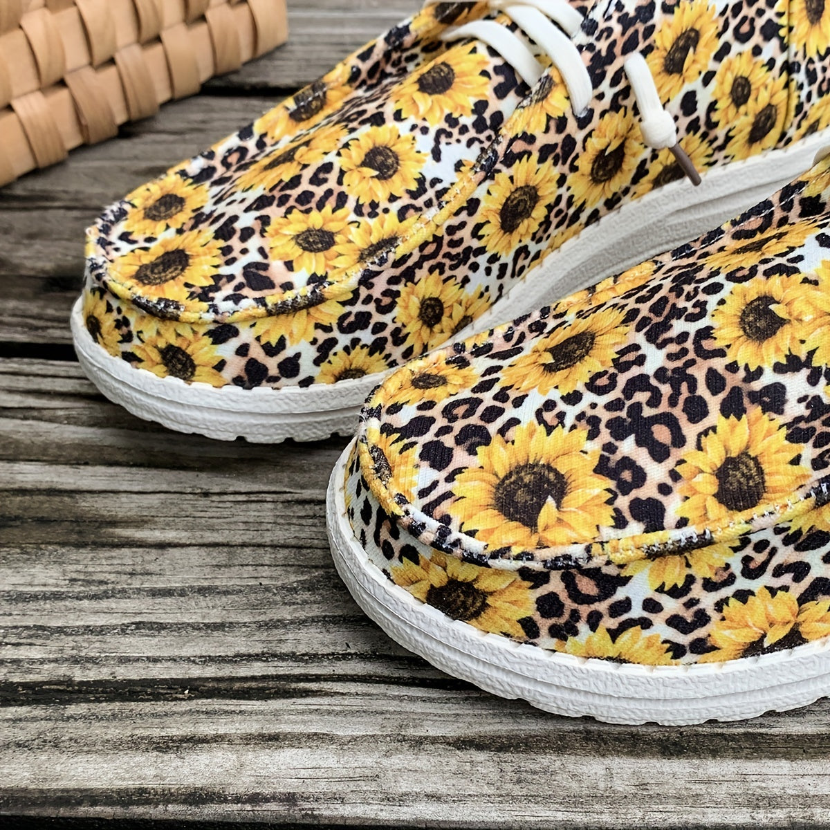 Flower & Leopard Print Canvas Casual Lace Up Low Top Shoes