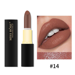 Hydrating Lipstick with Velvety Soft Matte Texture