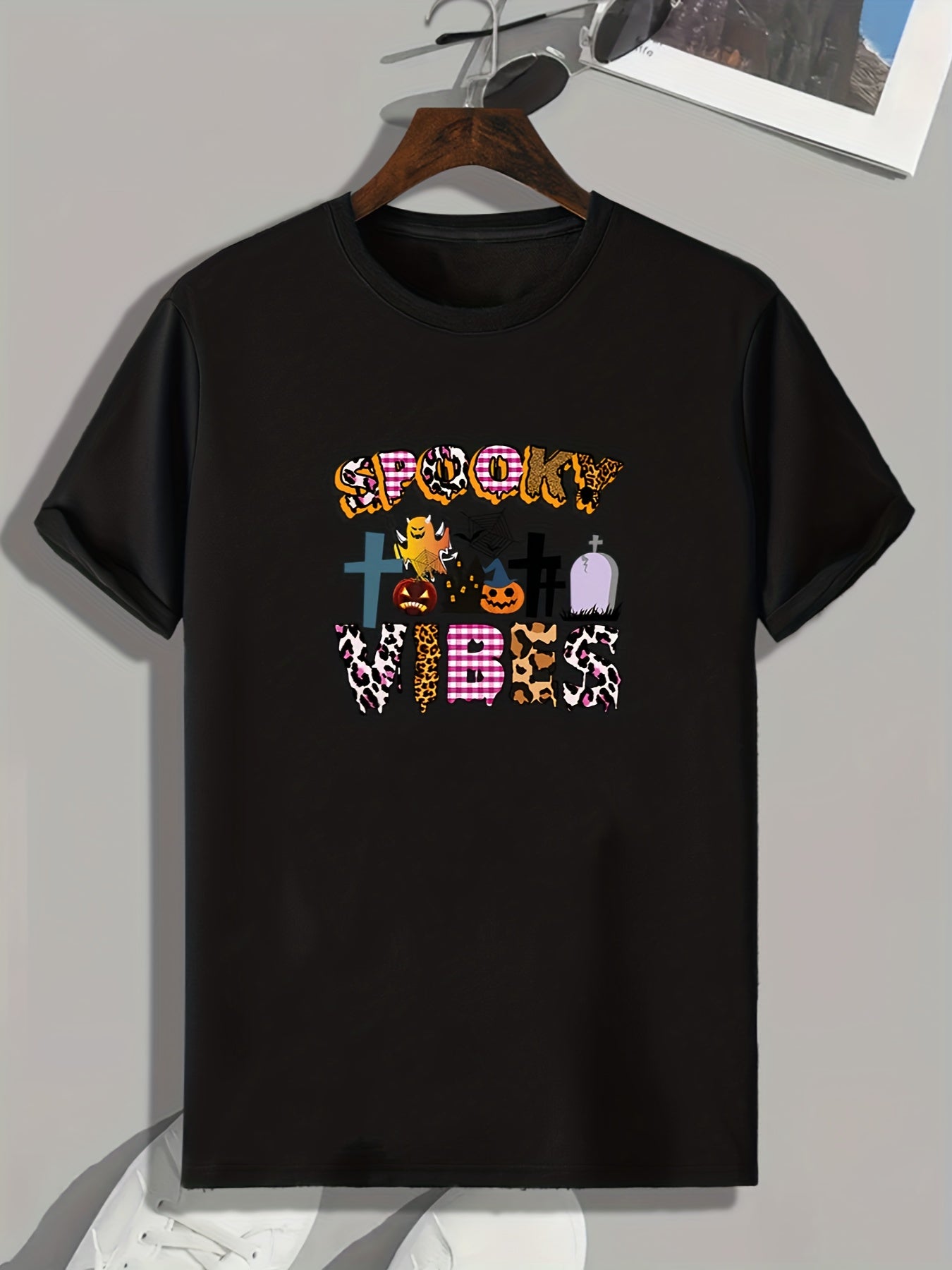 Spooky Vibes Halloween Print Men's Graphic T-shirt