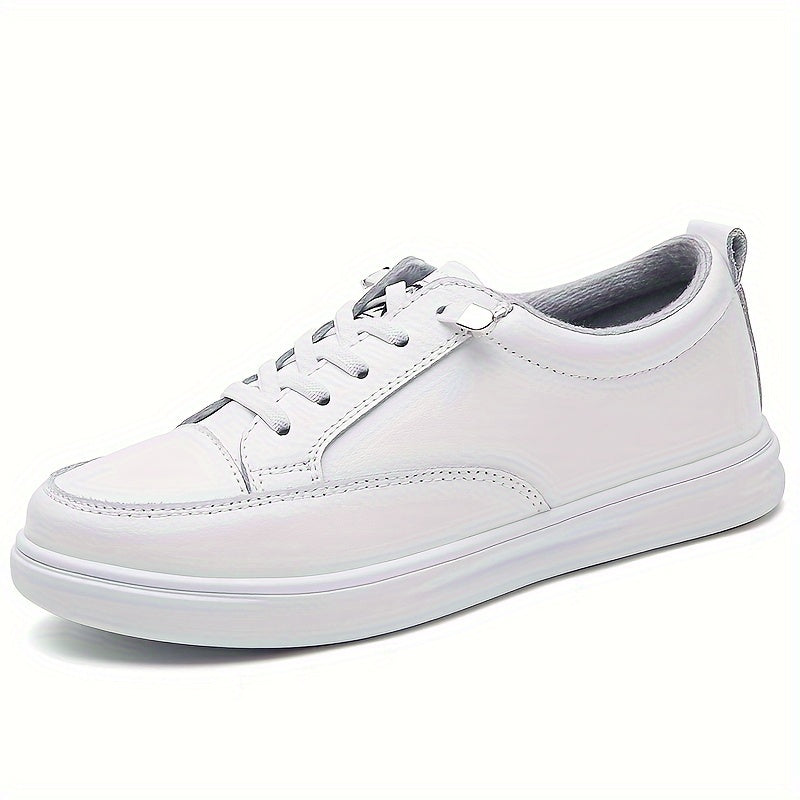Non Slip Lightweight Skate Shoes Wear Resistance Low Cut Lace Up Sneakers