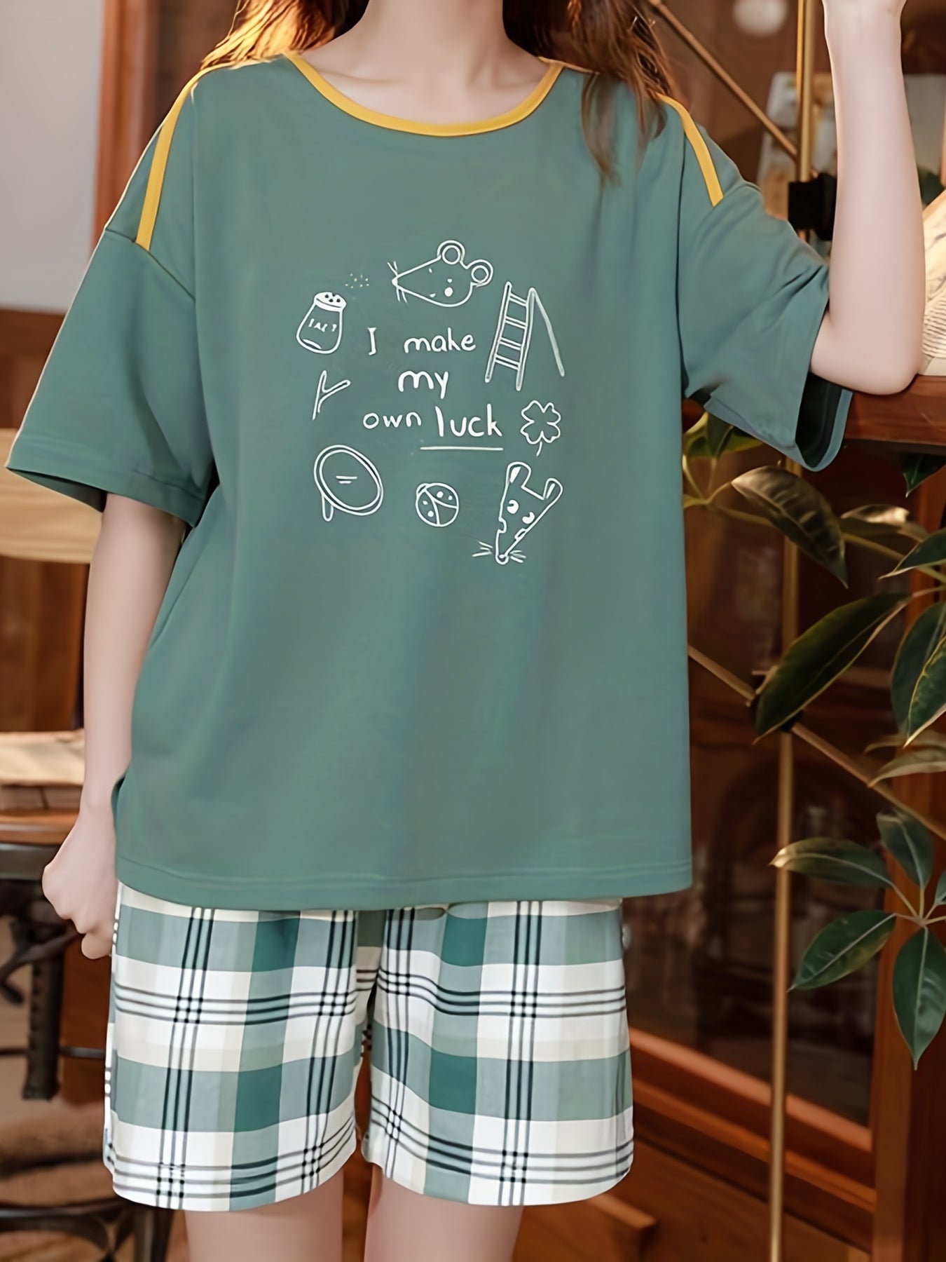 Cartoon Print Lounge Set & Plaid Shorts Women's Loungewear