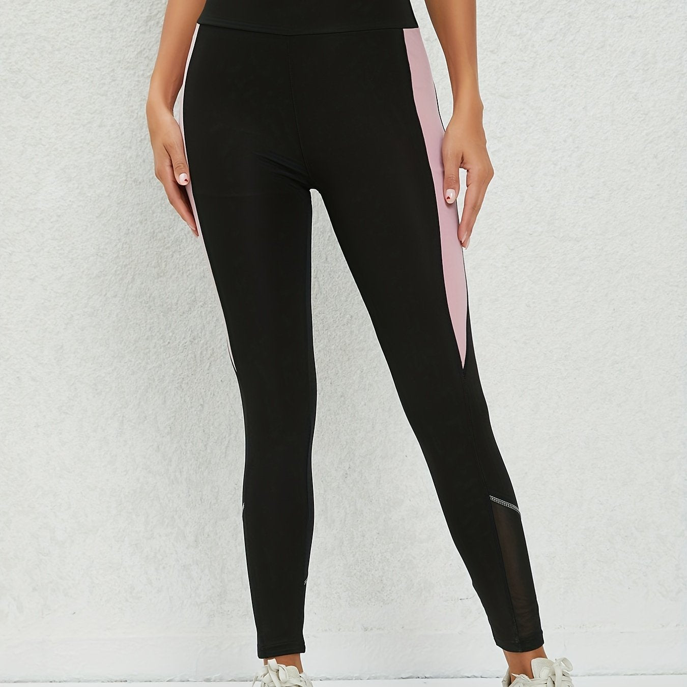 Women's Yoga Leggings with Contrast Stitching