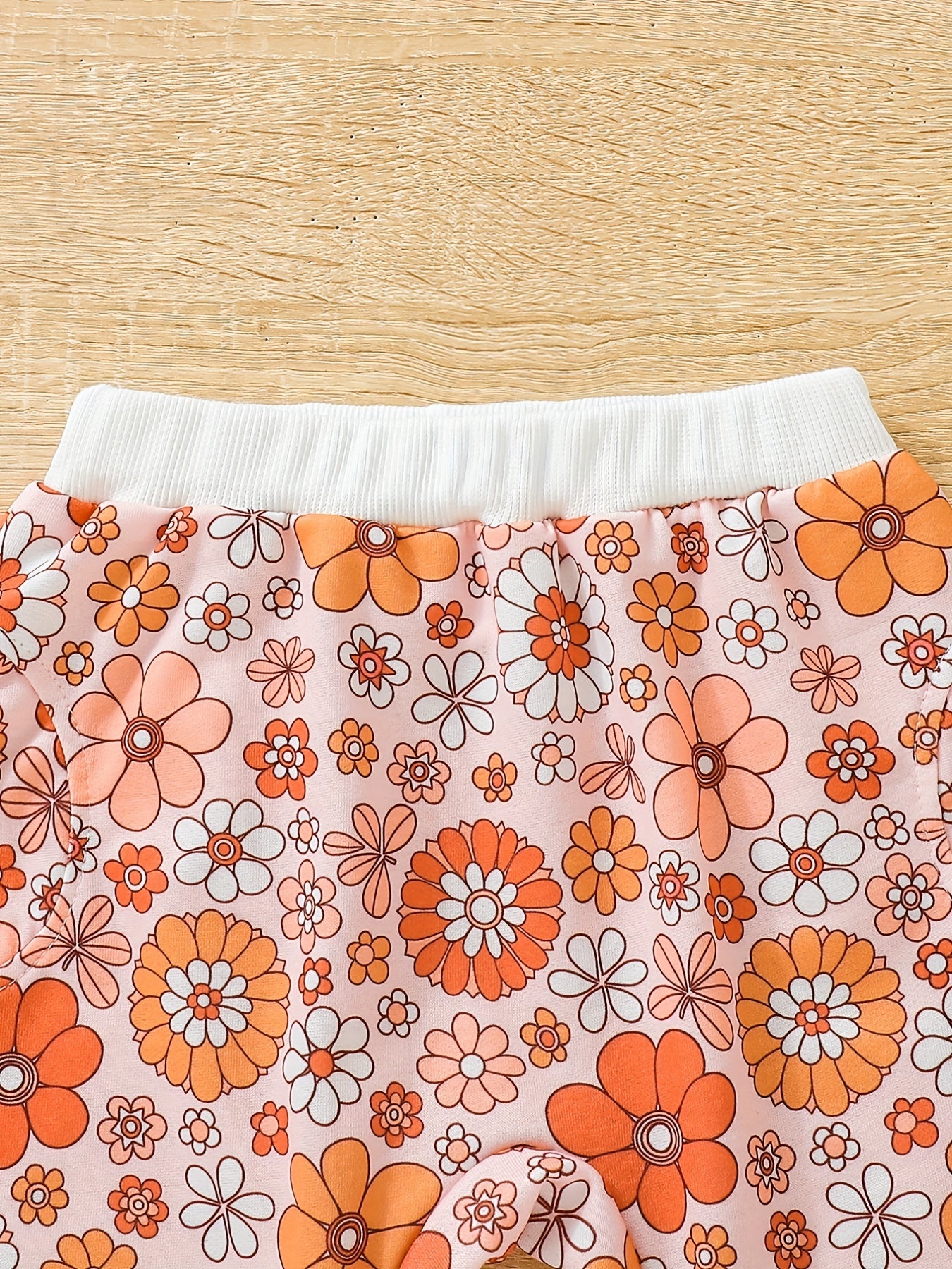 Autumn Baby Daisy Graphic Sweatshirt Set