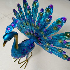 Realistic Metal Peacock Outdoor Statue Garden Decor