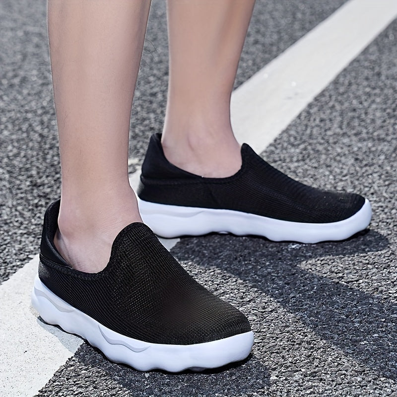 Men's Slip-on Sneakers Lightweight and Breathable