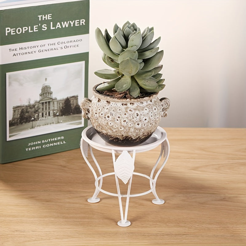 Triangular Potted Stand for Vases and Plants