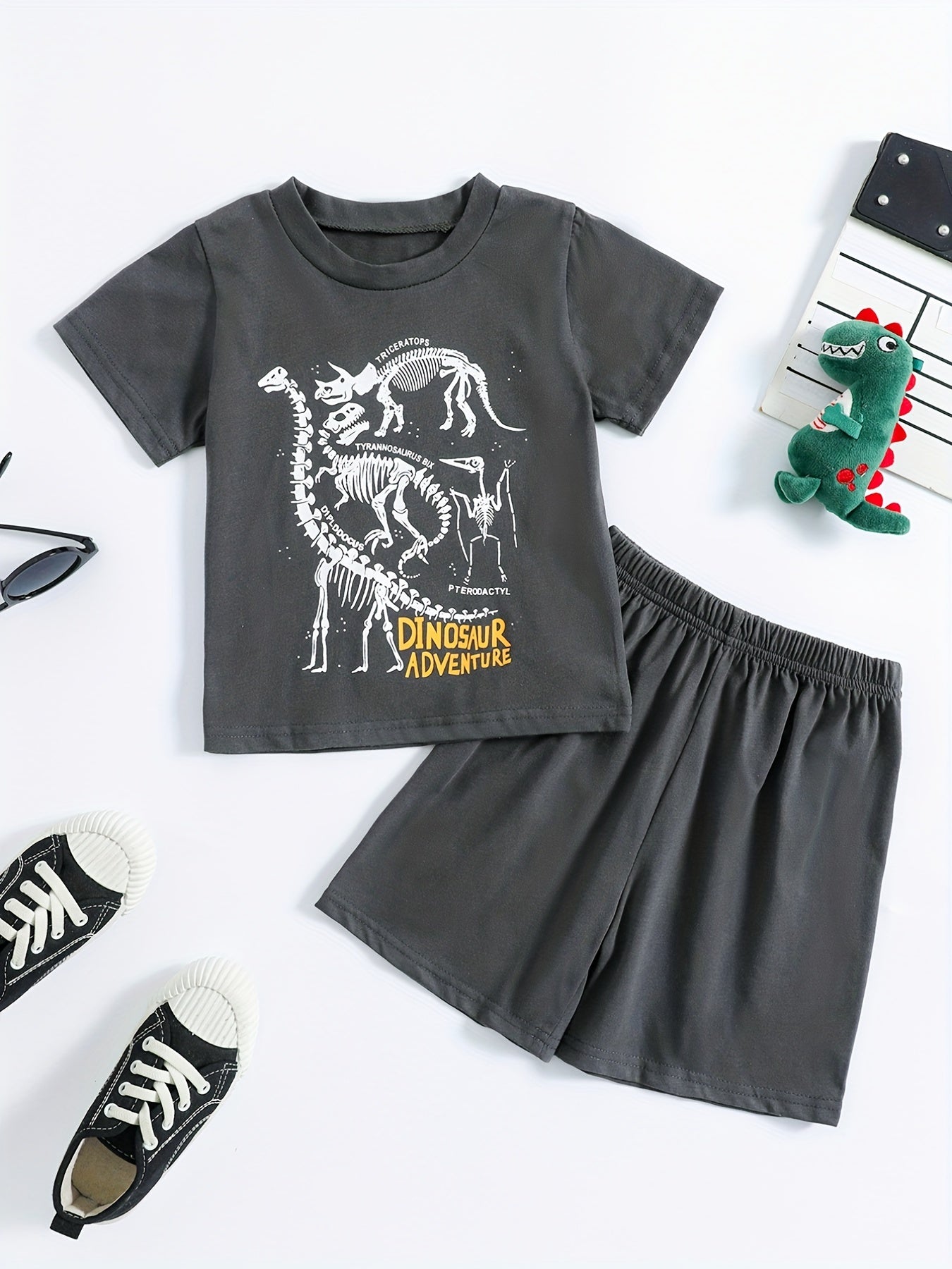 2pcs Dinosaur Print T shirt & Shorts Set For Boys Teen Summer