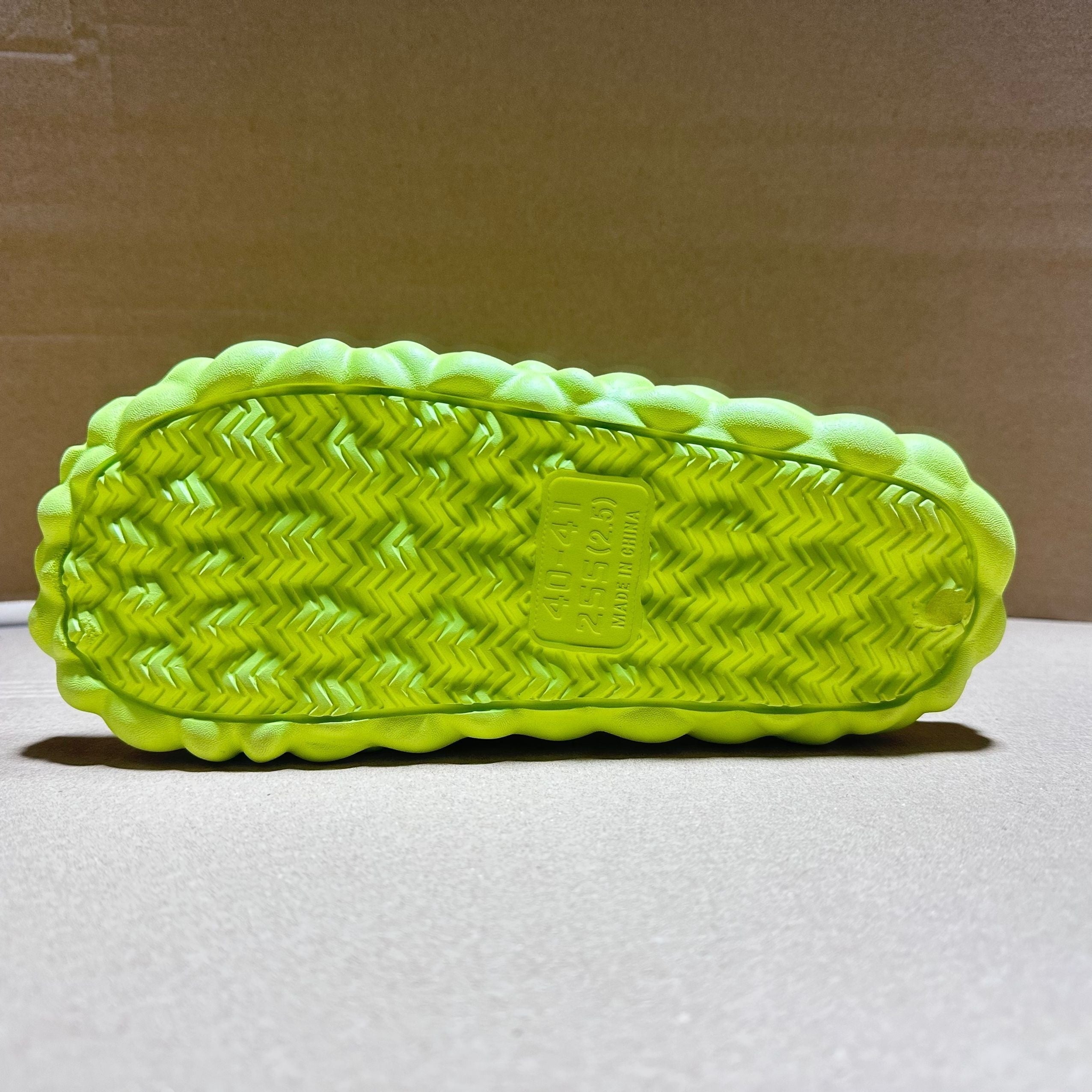 Women's Anti-slip Pillow Slippers Lightweight Beach Slides