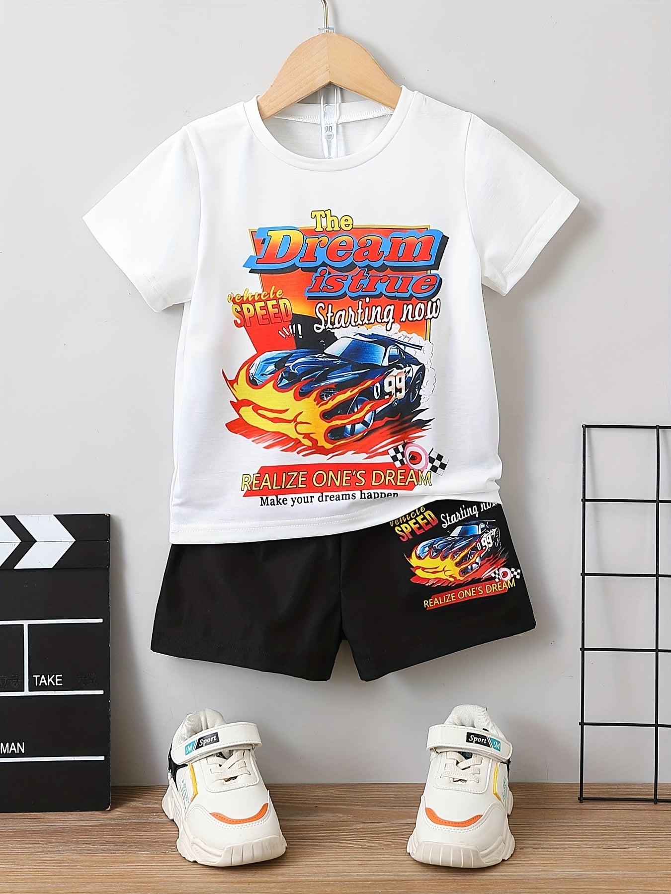 Boys Car Graphic Outfit Short Sleeves Round Neck T shirt & Shorts