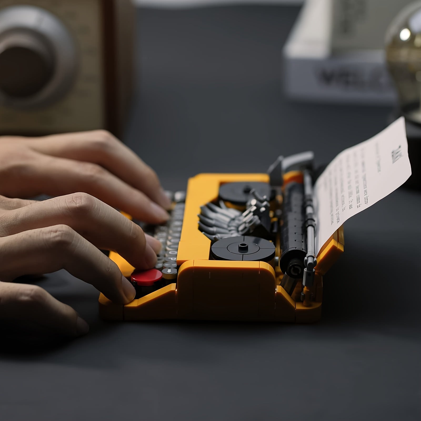 Creative Typewriter Building Blocks Model Collectible Retro Display Gift