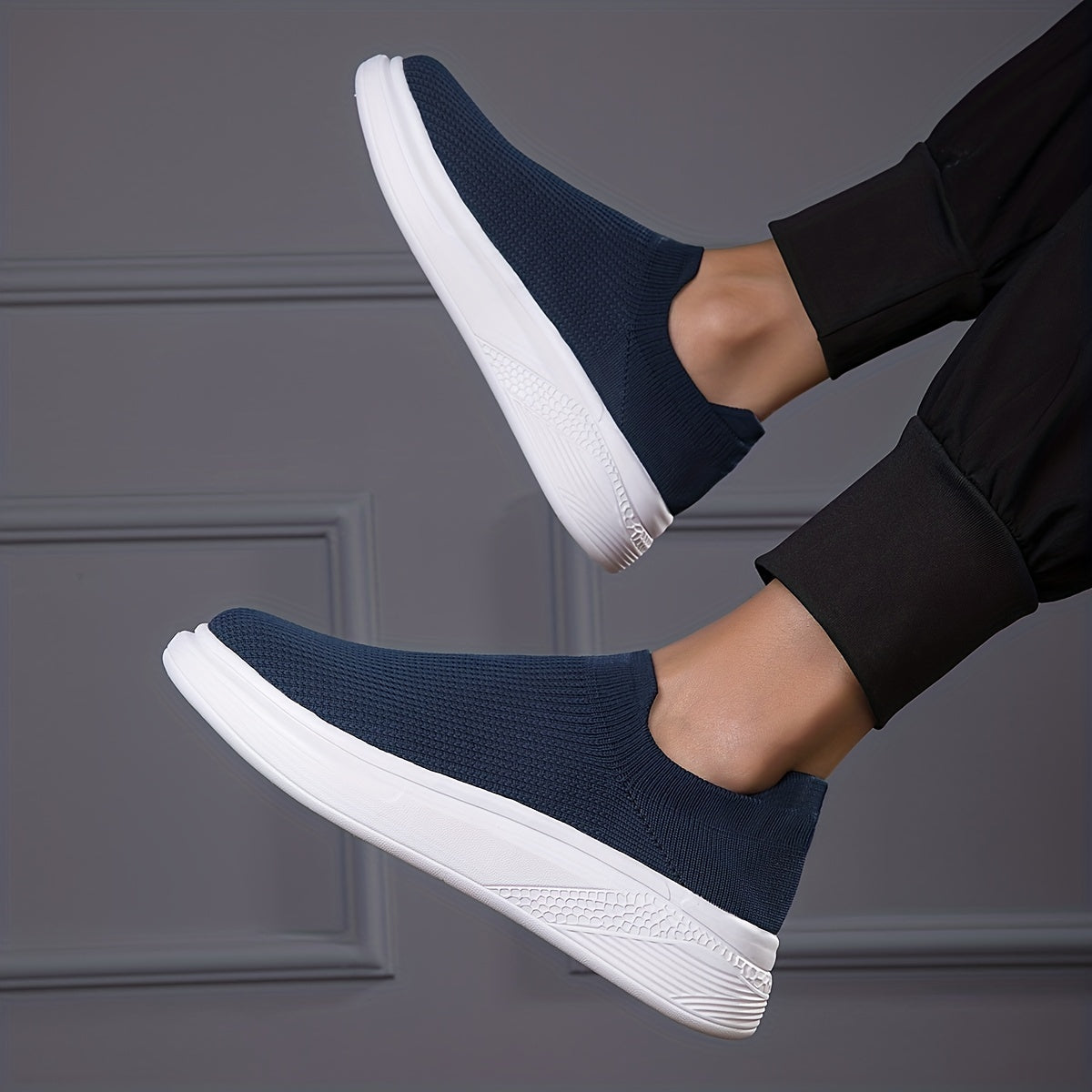 Men's Lightweight Slip On Casual Shoes For Traveling Jogging