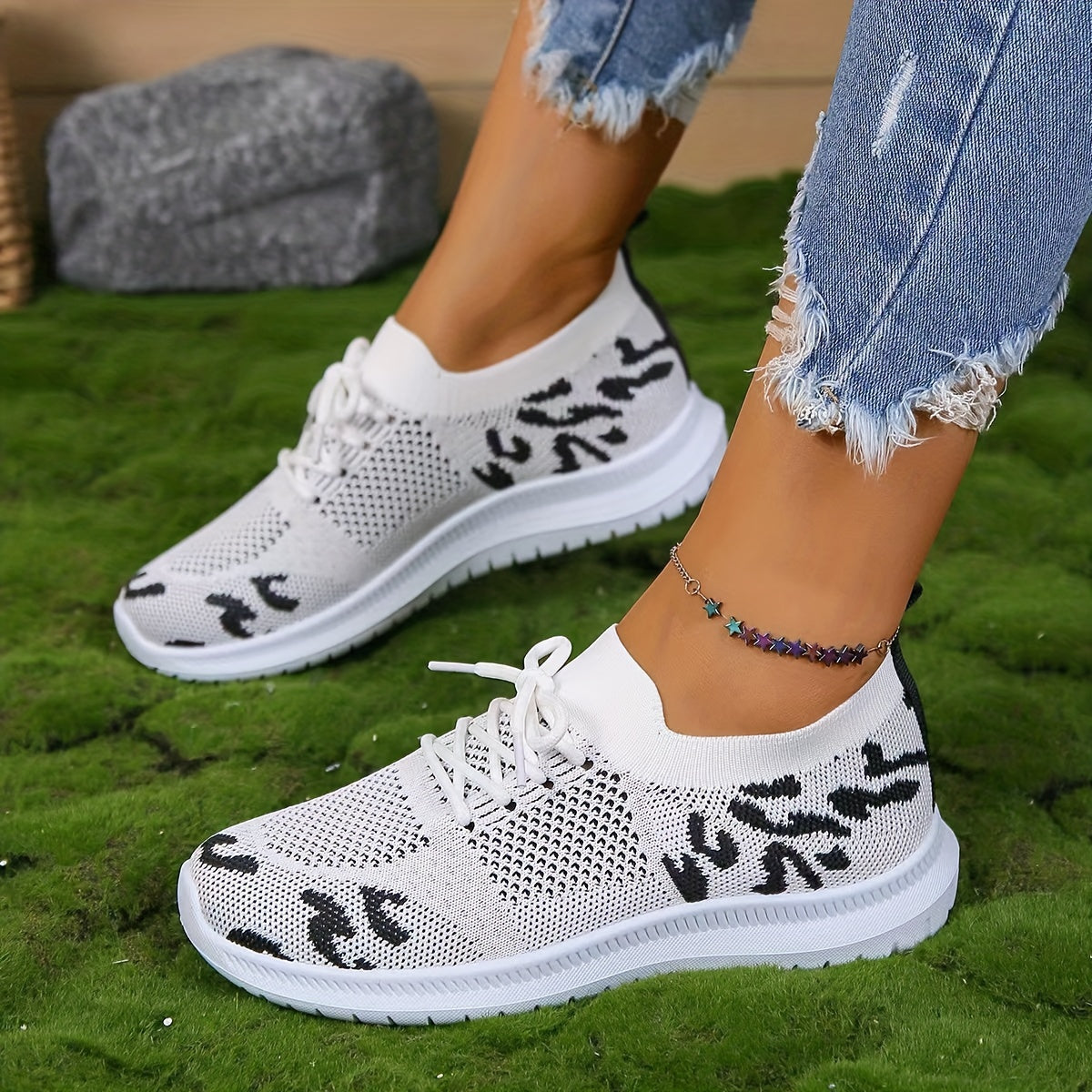 Women's Knit Sneakers Lace-Up Shoes Lightweight Running Shoes