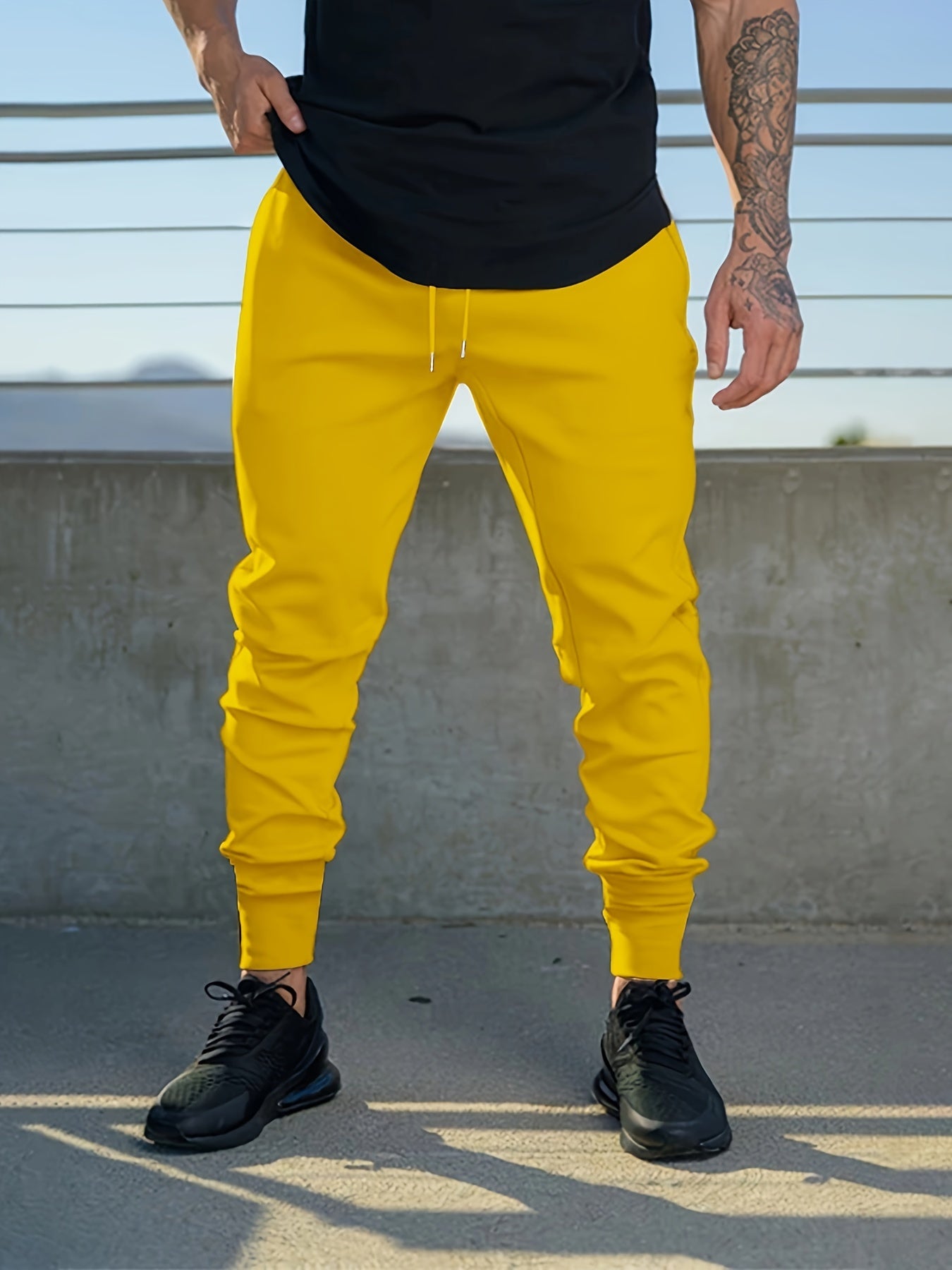 Men's Drawstring Sweatpants Casual Jogger Pants for Autumn Winter