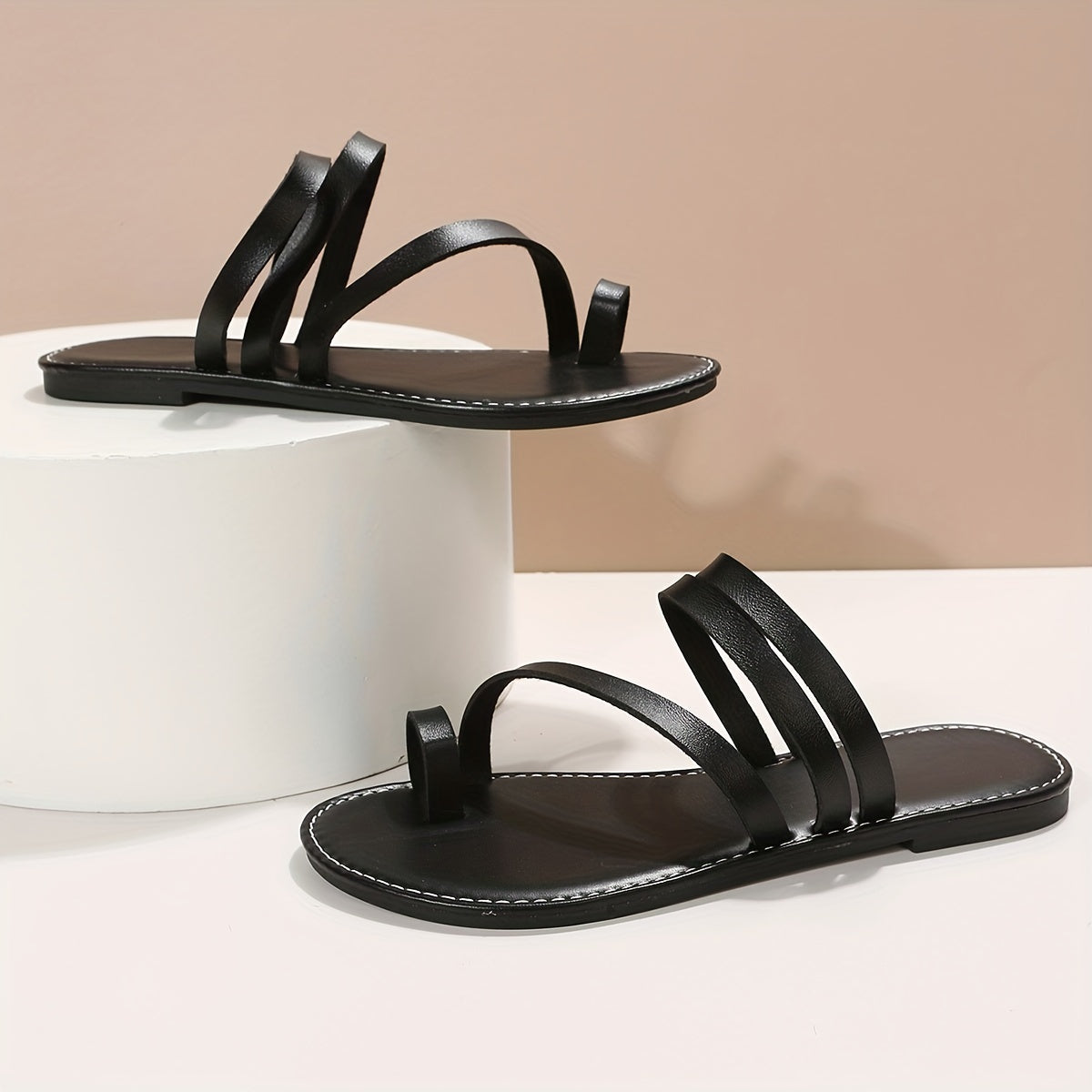 Women's Toe Loop Flat Slippers Casual Open Toe Strappy Non Slip Slides Shoes