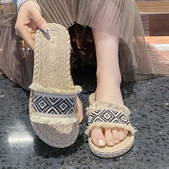Women's Argyle Pattern Straw Slippers Sandals Open Toe Comfy Flat Slides