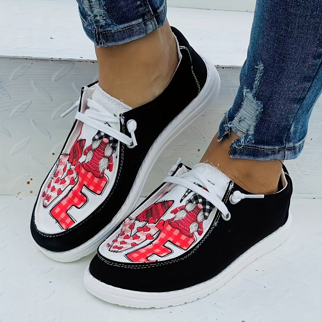 Women's Casual Heart Stitching Outdoor Sneakers Lace Up Shoes