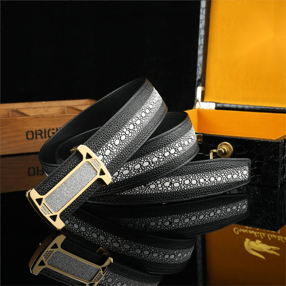 Men's Pearl Fish Pattern Cowhide Belt with Diamond Buckle