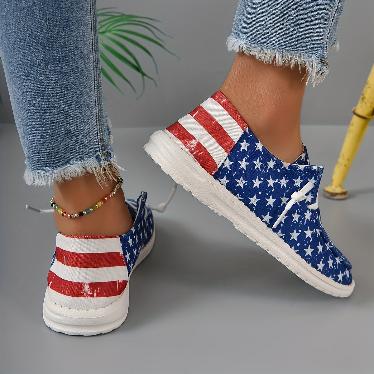 Women's Star & Striped Pattern Sneakers Casual Lace Up Outdoor Shoes