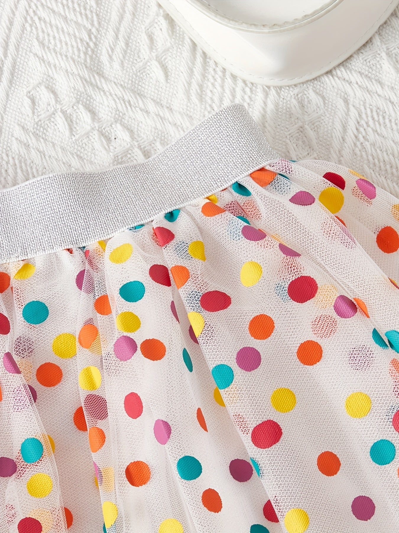 2pcs Girls Rainbow Ruffle Trim T Shirt & Polka Dot Mesh Tutu Skirt Set