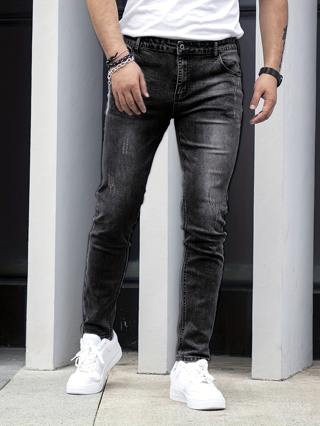 Men's Distressed Slim Fit Jeans