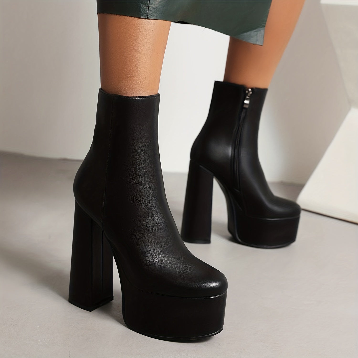 Women's Platform Block Heel Side Zipper Short Boots