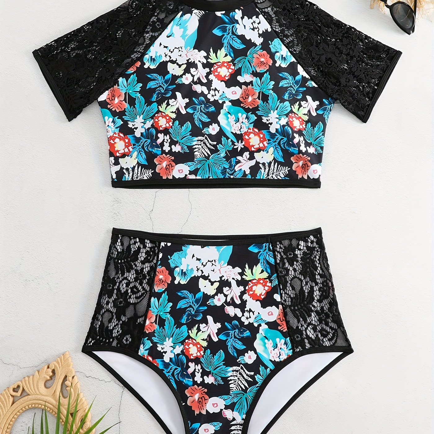 Tropical Print Tankini Set with Lace Crop Top & Panty
