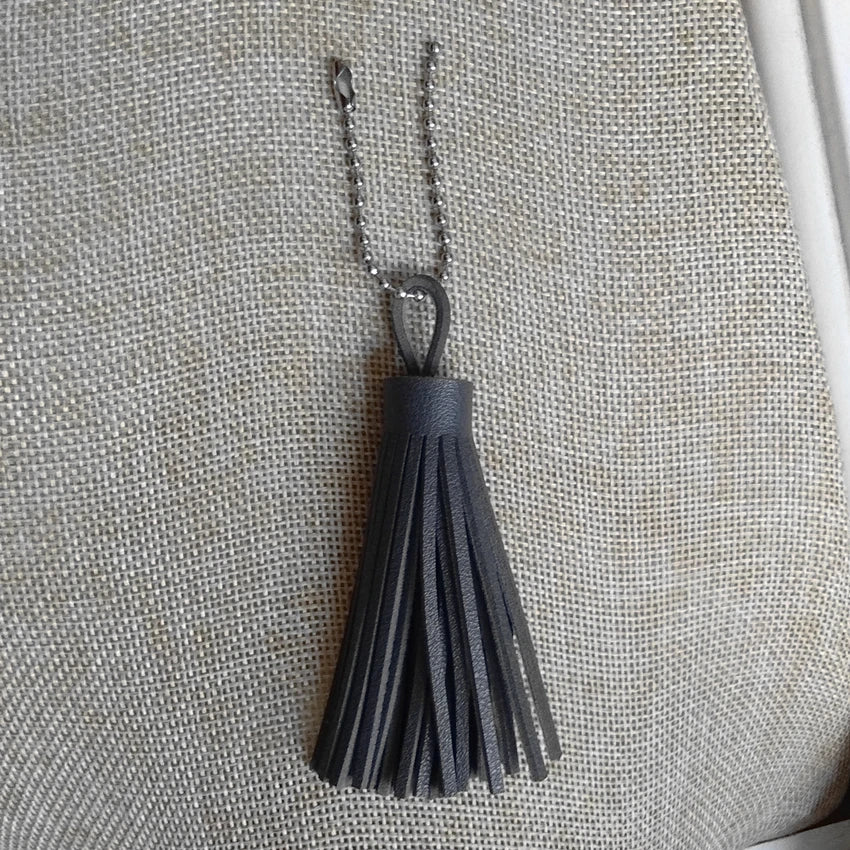 8cm Leather Tassel Key Chain Long PU Leather Key Ring Silver Beads Chain Pendant
