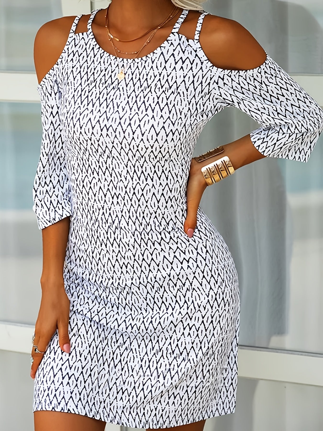 Cold Shoulder Crew Neck Dress Half Sleeve Casual Dress
