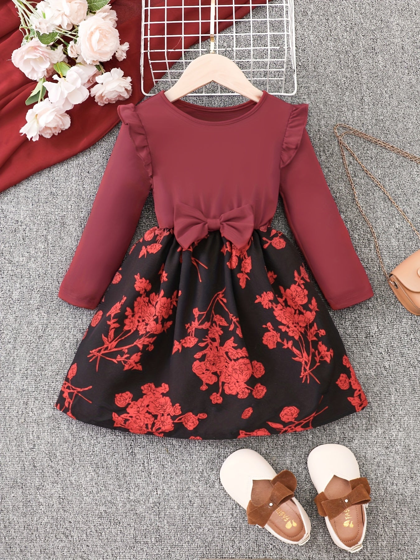 Leaf Print Ruffle Details Long Sleeve Dress