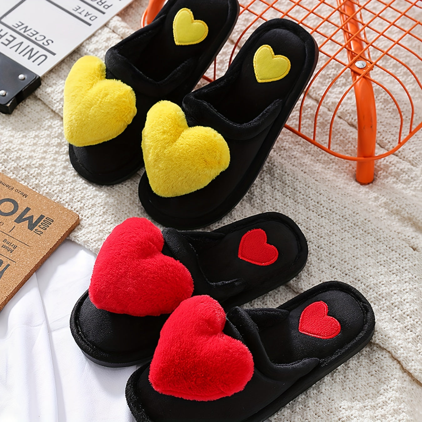 Women's Heart Decor Slippers Closed Toe Slip On Shoes Warm Winter