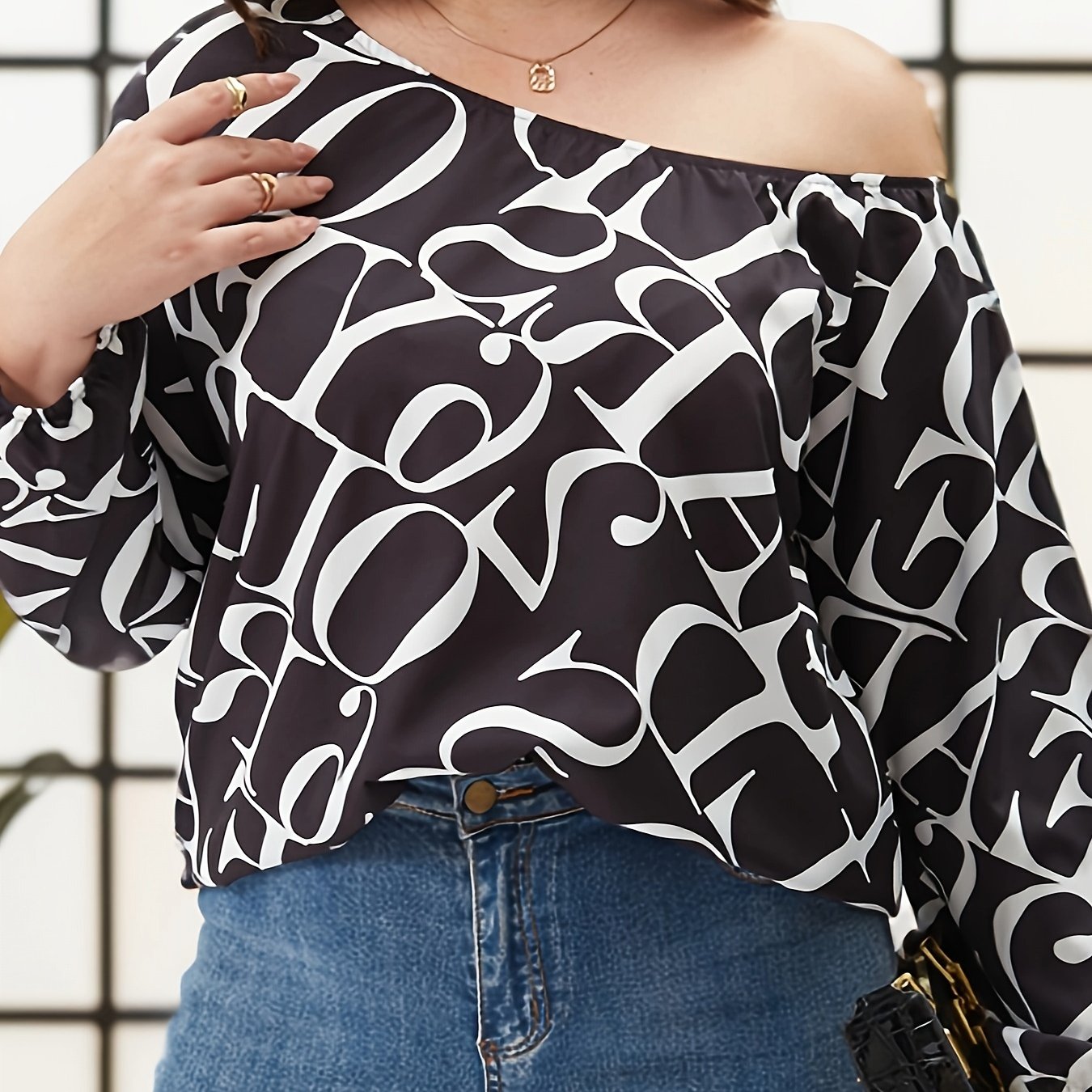 Letter Print Lantern Sleeve Top