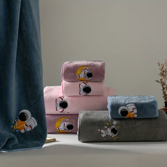Soft Astronaut Embroidery Hand and Bath Towel Set for Fitness and Sports