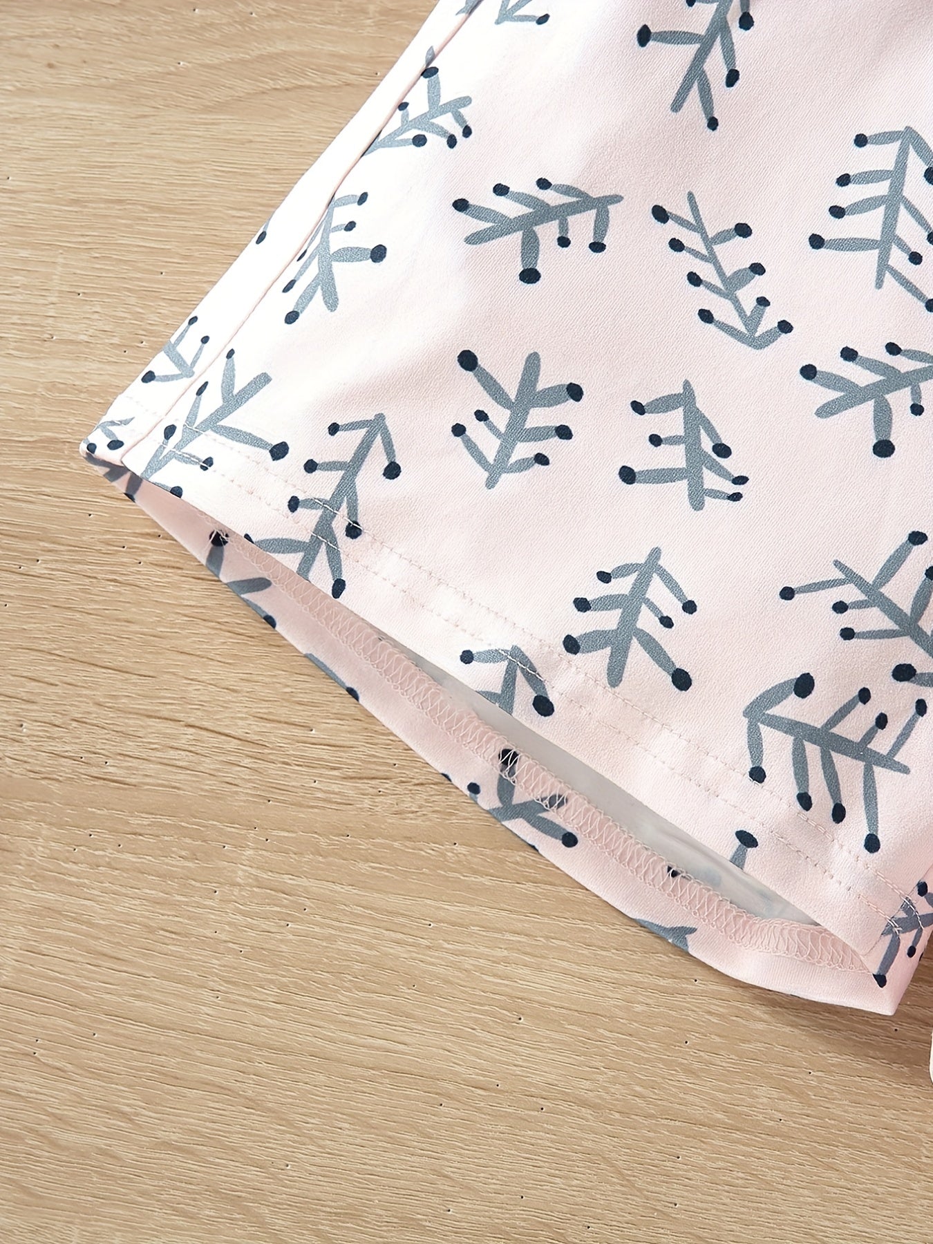 Girls' 2pc Geometric Pattern Pajama Set