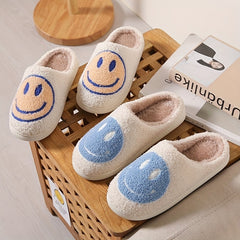 Women's Smile Face Pattern Slippers Plush Lined Slip On Shoes