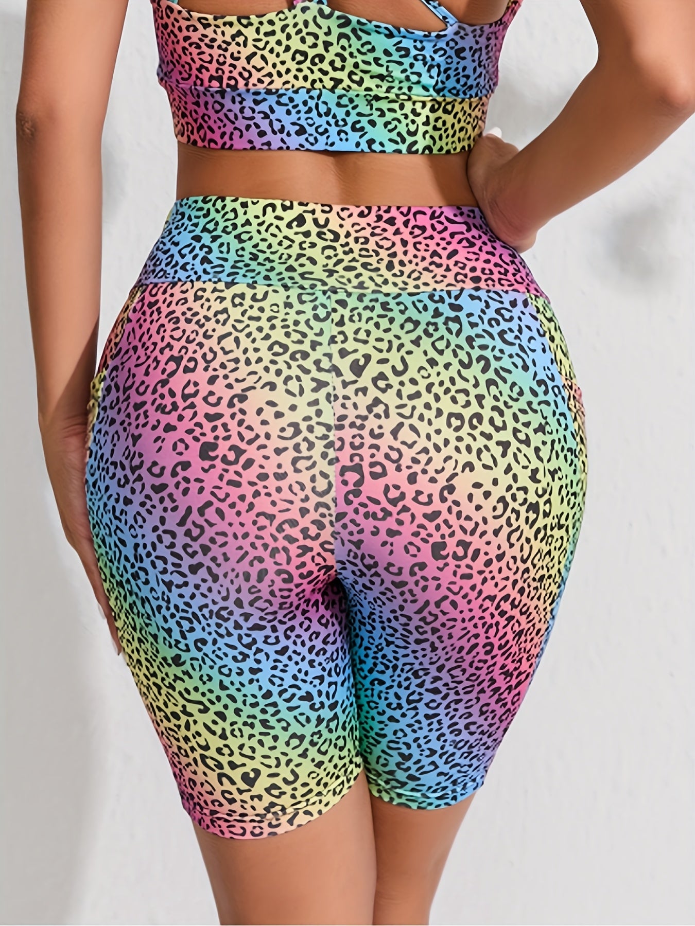 Leopard Print Rainbow Running Hip Lifting Yoga Sports Shorts