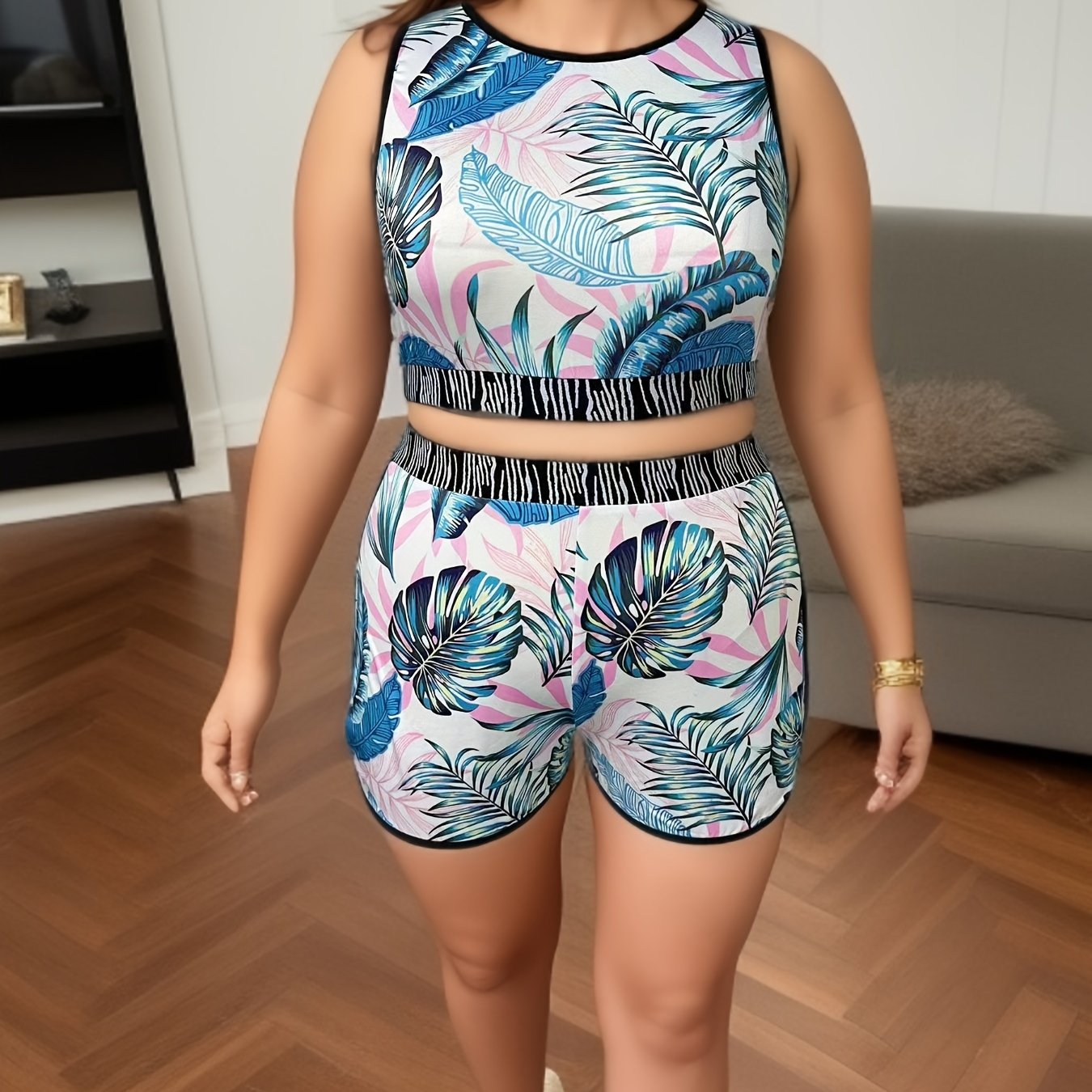 Leaf Print Crop Tank Top & Shorts Yoga Outfits Set