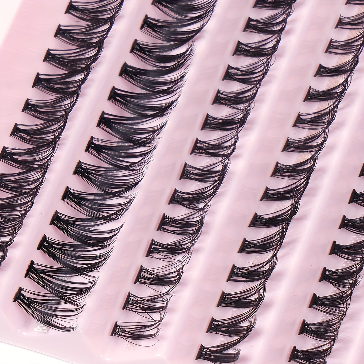 Fluffy and Natural 200 Cluster Fishtail Lashes 8-16mm Eyelashes