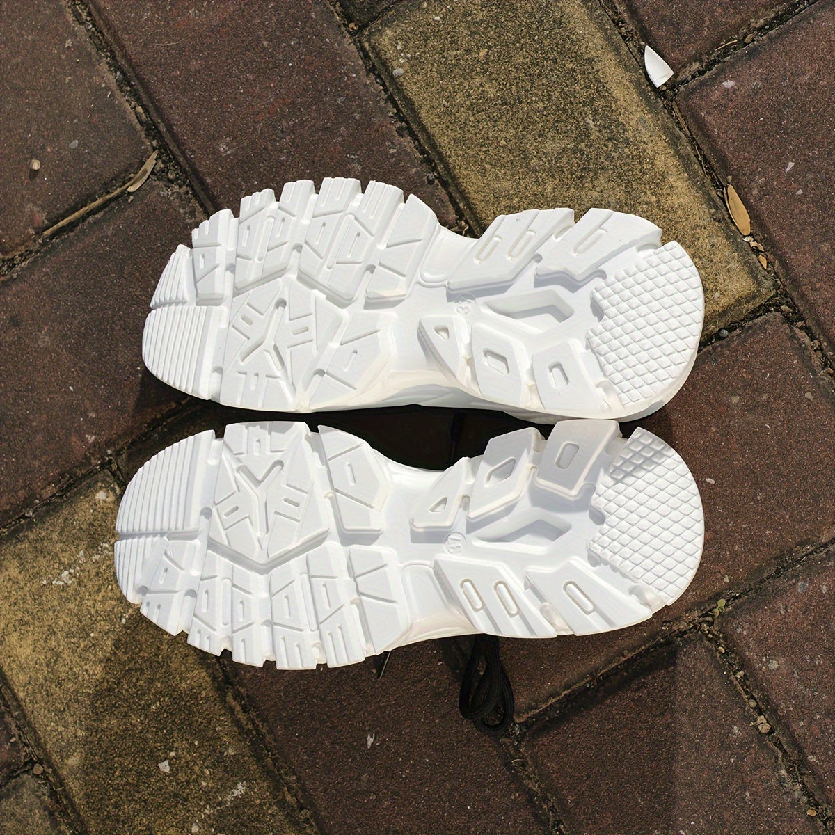 Women's Lace-up Running Shoes Letter Pattern