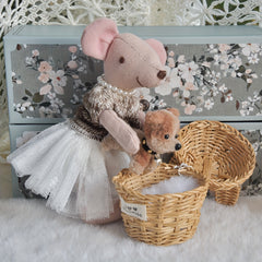 Mini Rattan Basket & Twisted Stick Dog BJD OB11 Scene Furniture