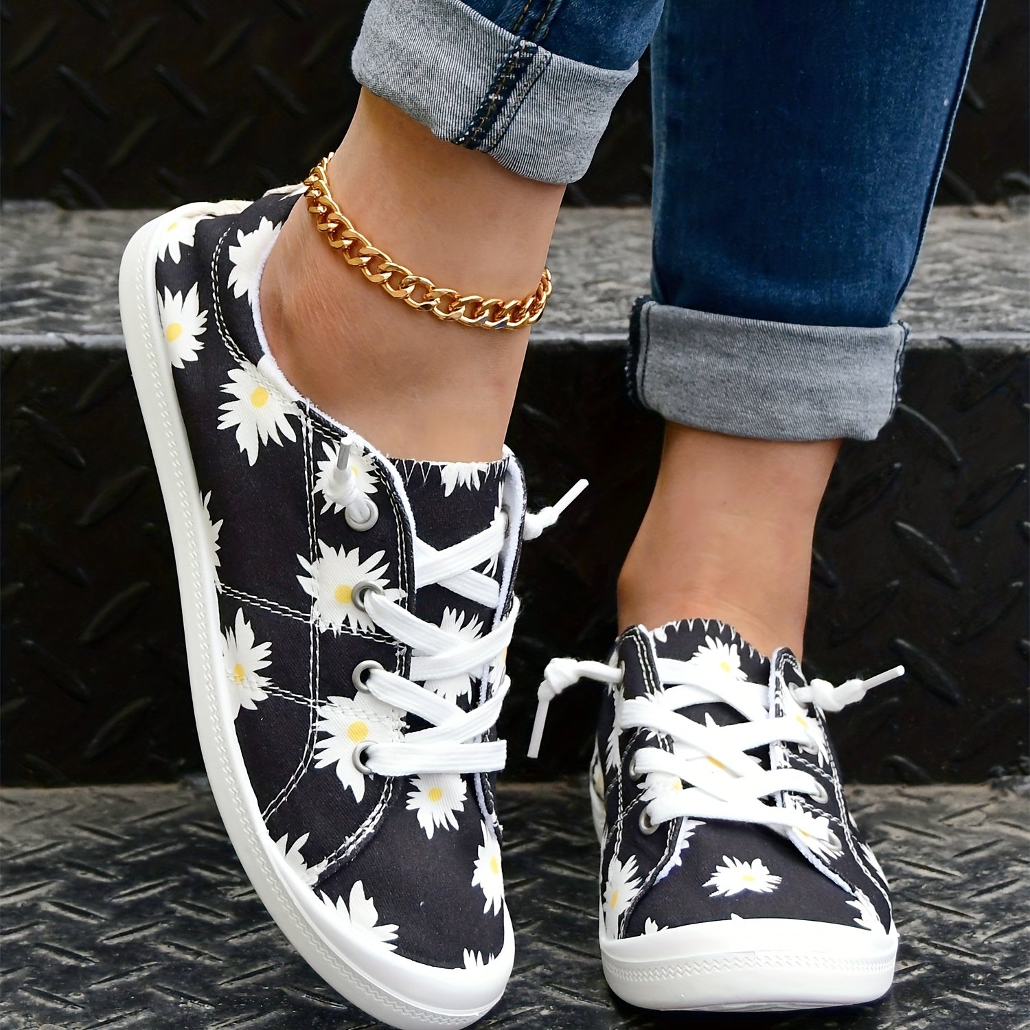 Daisy Pattern Lace Up Casual Flat Shoes Women's Footwear