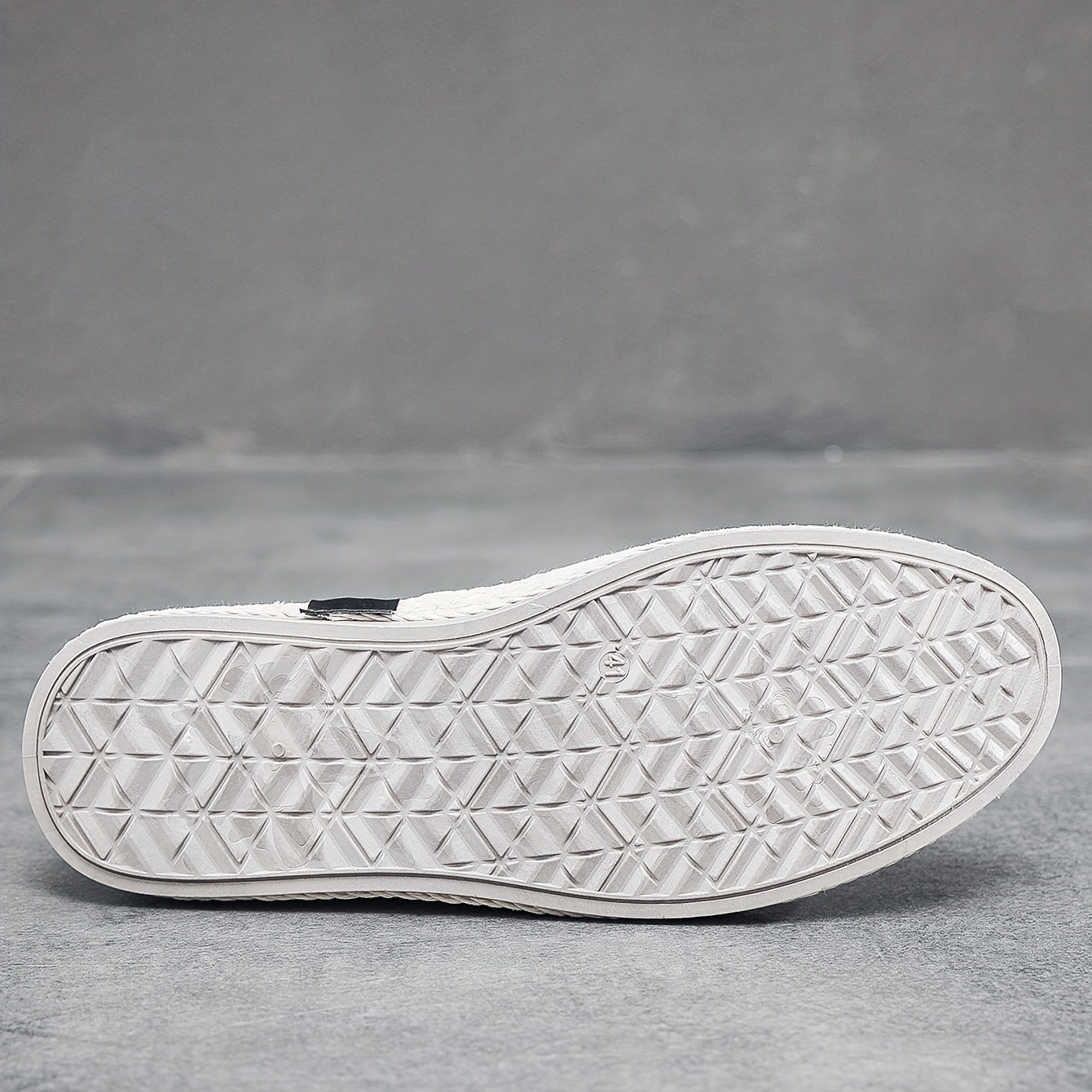 Men's Lightweight Canvas Loafers Slip-On Shoes