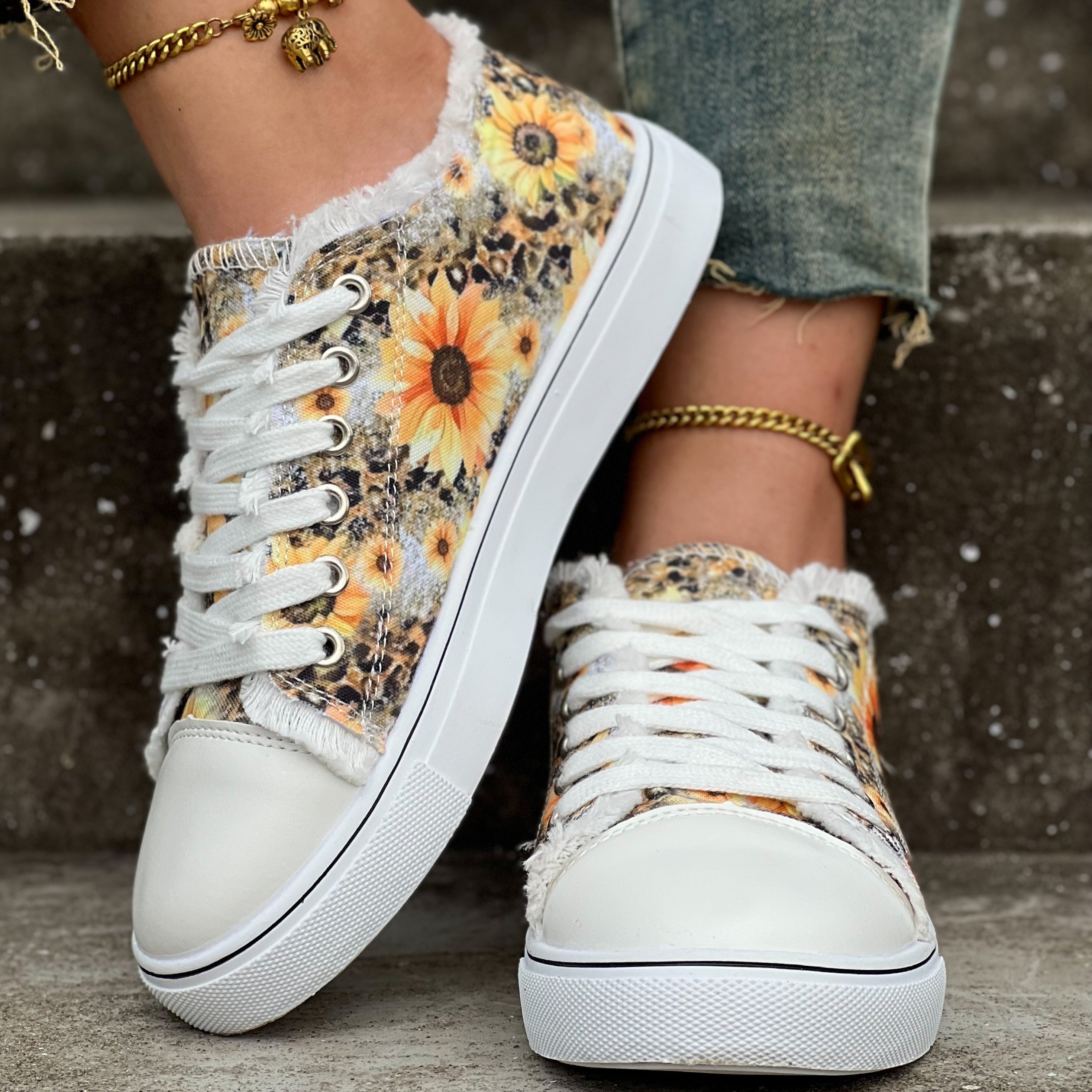 Women's Sunflower Print Canvas Shoes Casual Lace Up Outdoor Shoes