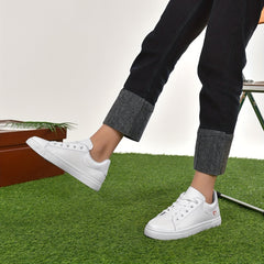 Heart Pattern Skate Shoes Lace Up Flat Casual Sneakers