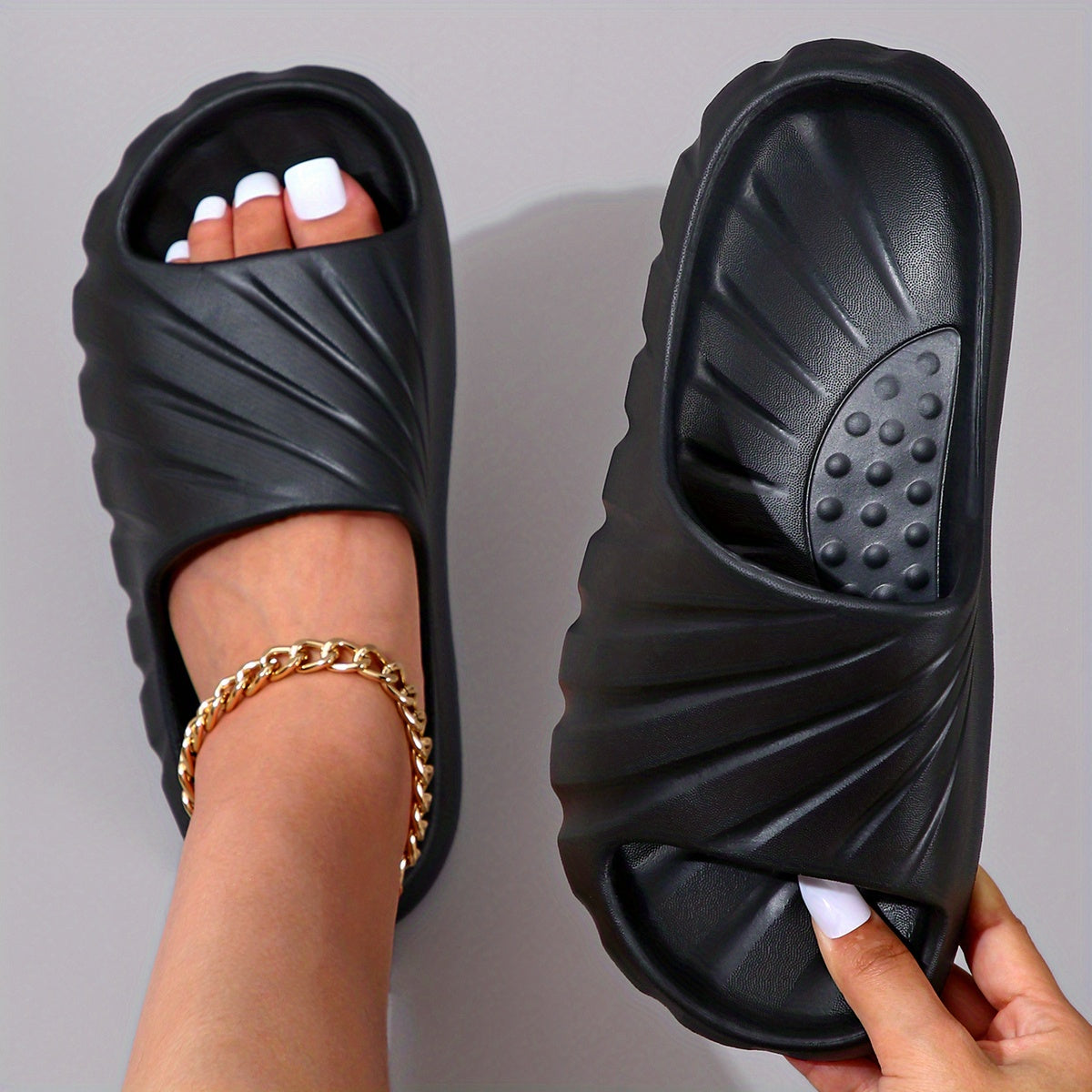Women's Solid Pillow Slides Soft Sole Non slip Shoes